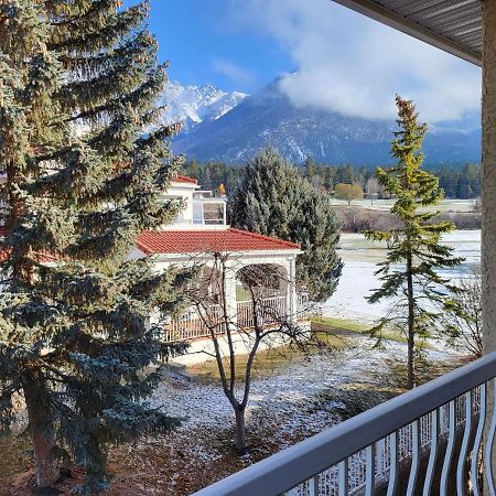 فيرمونت هوت سبرينغز Fairmont Mountain View Villas المظهر الخارجي الصورة