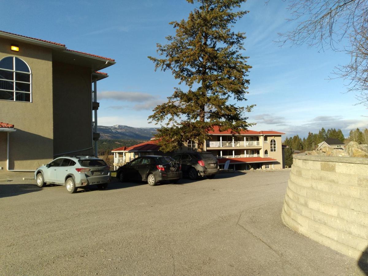 فيرمونت هوت سبرينغز Fairmont Mountain View Villas المظهر الخارجي الصورة