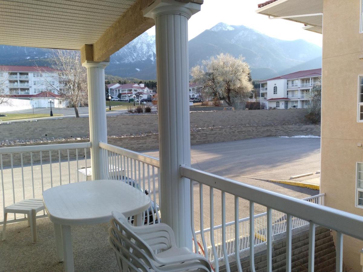 فيرمونت هوت سبرينغز Fairmont Mountain View Villas المظهر الخارجي الصورة